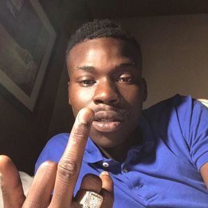 Meet your Posher, Moemoney